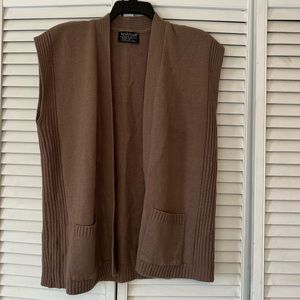 Great condition brown sweater vest
